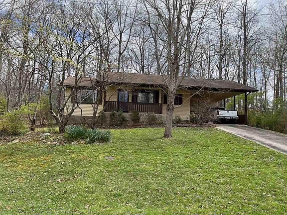 2nd image of 156 Lakeshire Dr