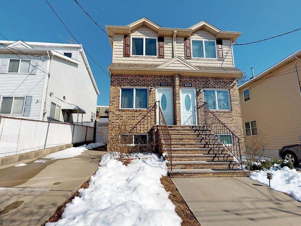 1st image of 133 Roosevelt Ave