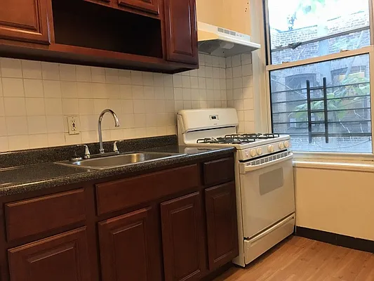 Rented by MNS | media 9