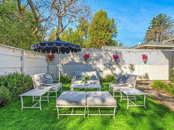 4th image of 250 Butterfield Road