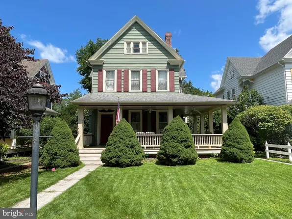 159 E Curtin St, Bellefonte, PA 16823
