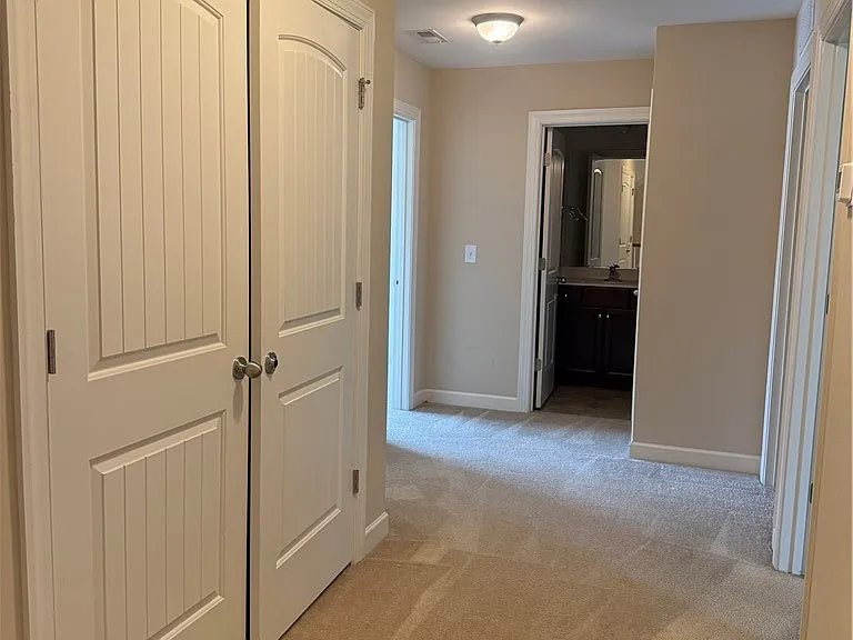 726 Century Dr — Photo 17