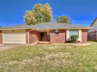 1409 NE 3rd St, Moore, OK 73160