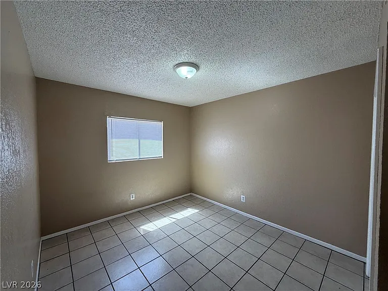 110 Silver St — Photo 31