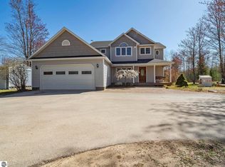 2727 Thompson Rd, Traverse City, MI 49685
