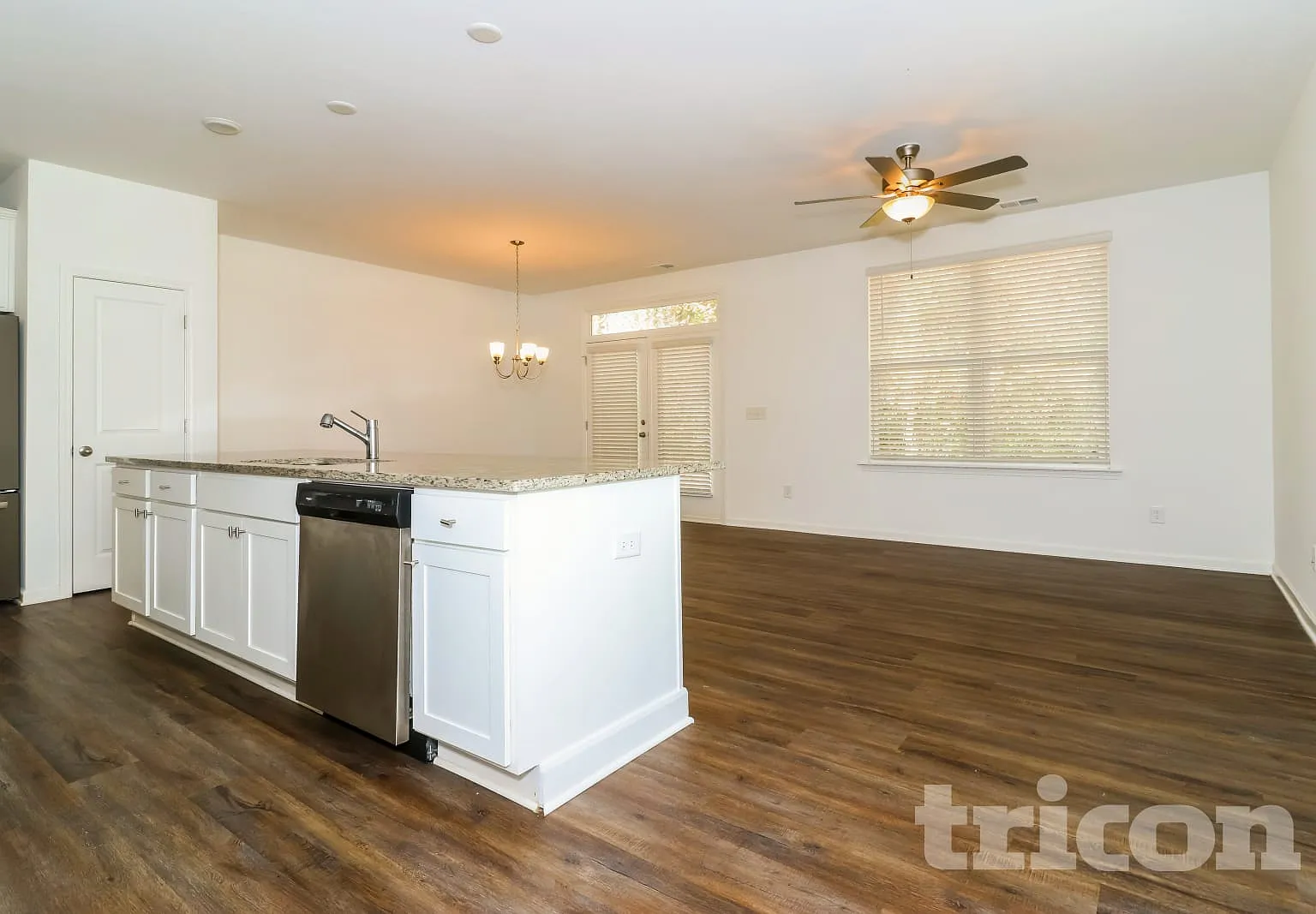 2140 Rosemary Park Ln Lawrenceville GA — Photo 3