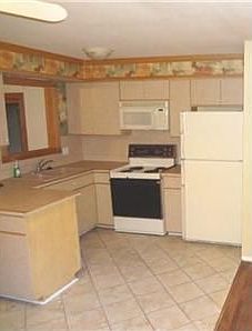 4th image of 23117 Euclid St