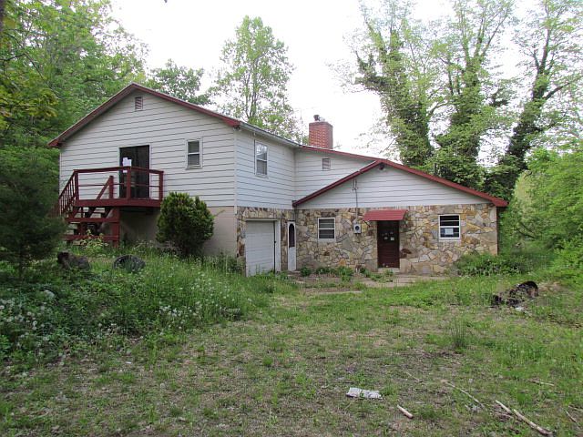 2nd image of 1360 Shipyard Rd