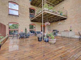 702 N 1st St #221, Minneapolis, MN 55401