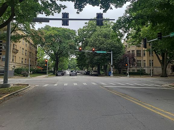 5th image of 413 Wisconsin Ave #C