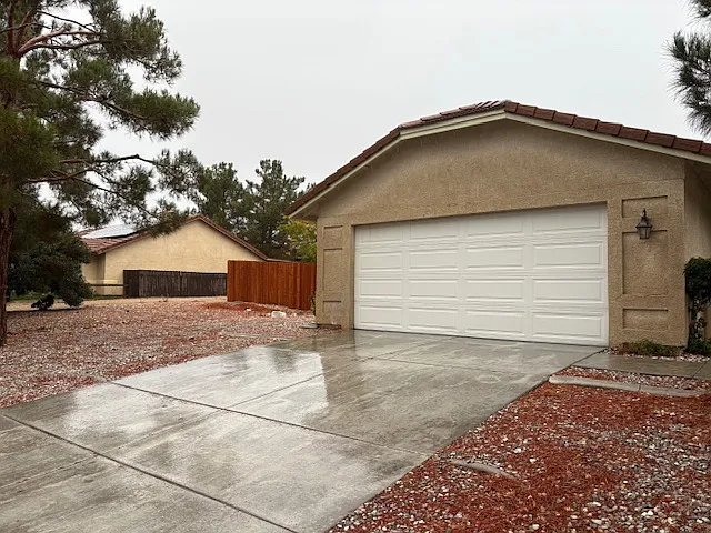 3 bed, 1297 sqft, $2,295 — Photo 1