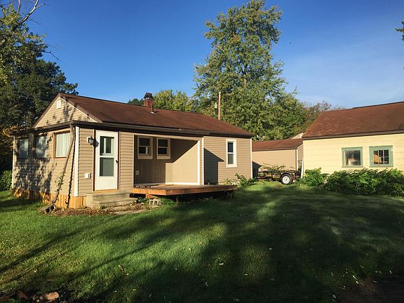 2nd image of 703 Portage Lakes Dr