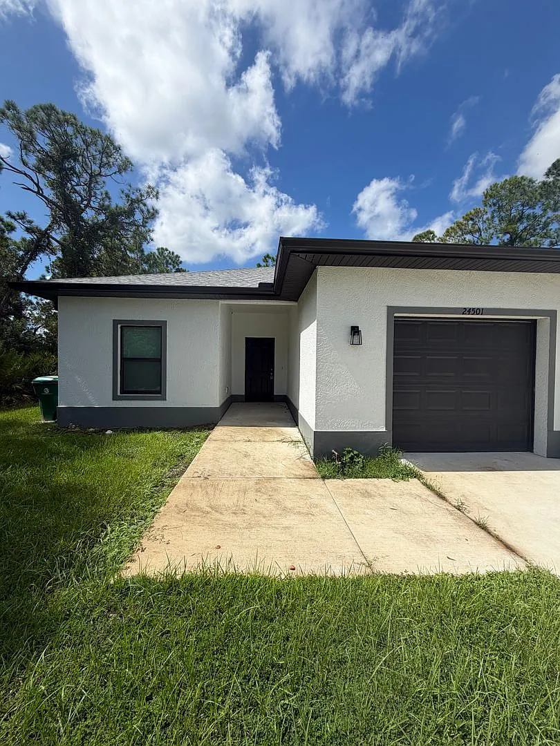 3 bed, 2.0 bath, 1250 sqft, $1,595 — Photo 2