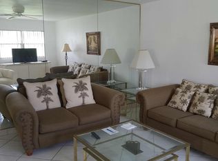 209 Waterford Cir, Delray Beach, FL 33446
