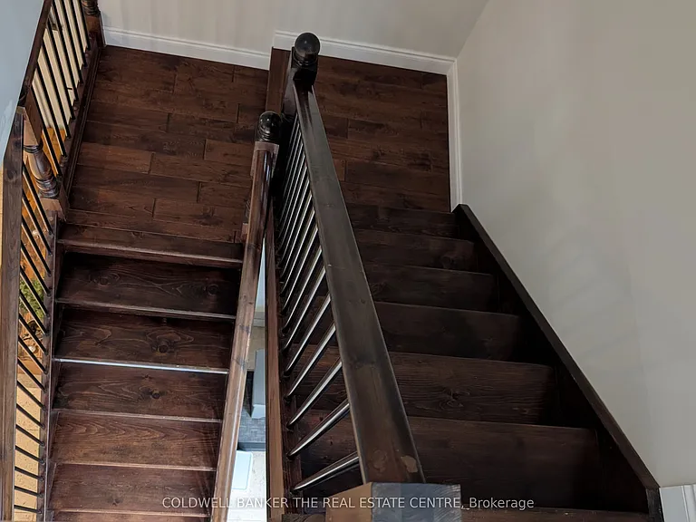 247 Poplar Ave — Photo 10