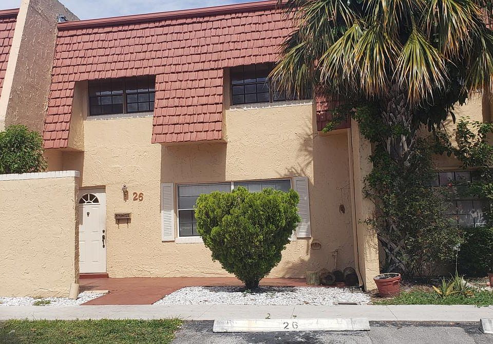 1st image of 26 Spinning Wheel Ln