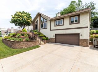 2973 Vercauteren Dr, Ashwaubenon, WI 54313