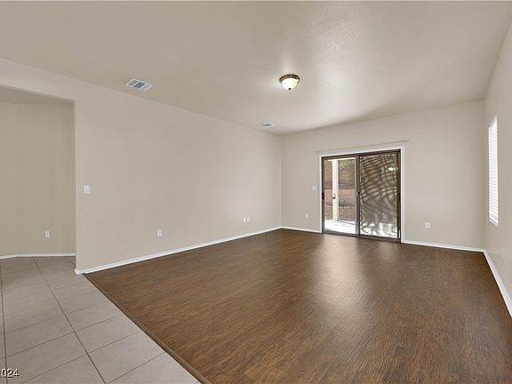 4th image of 577 Cypress Gardens Pl