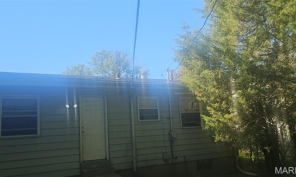 2nd image of 11624 Criterion Ave