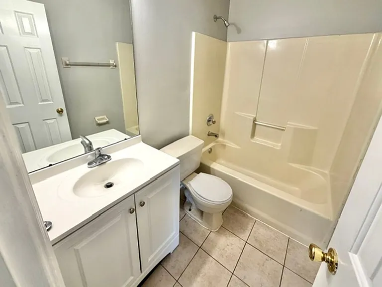 7069 Brady Hill Dr — Photo 10