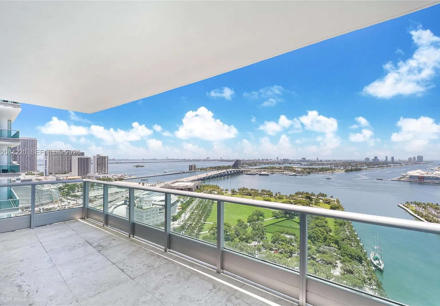 900 Biscayne Bay Condo — Photo 1