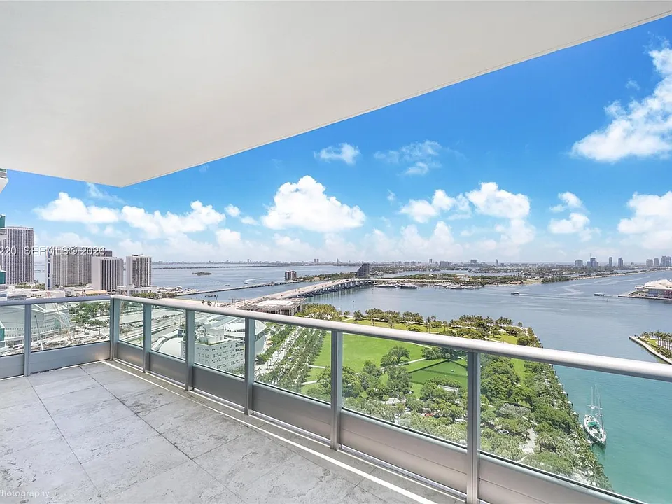 900 Biscayne Blvd #3007