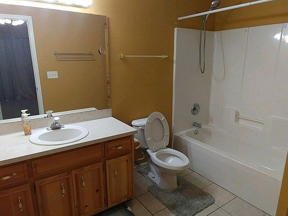 5th image of 776 Lee Road 207