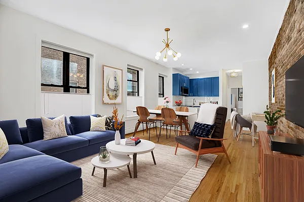 Sold by Compass | media 10