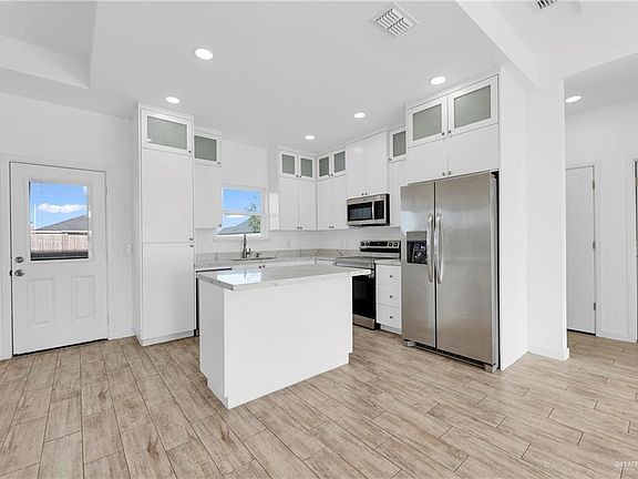 3rd image of 10917 N Sugar Bear Dr