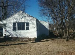 319 Pleasant View Dr, Des Moines, IA 50315