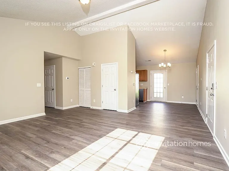 3789 Foxton Dr — Photo 4