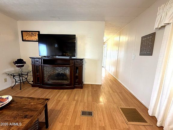 5th image of 351 N MERIDIAN Road #39