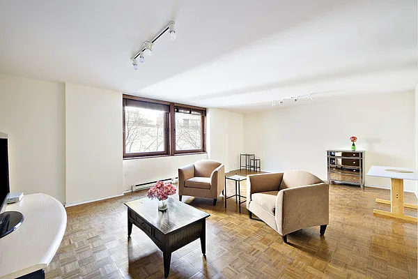 Rented by Stribling | media 15