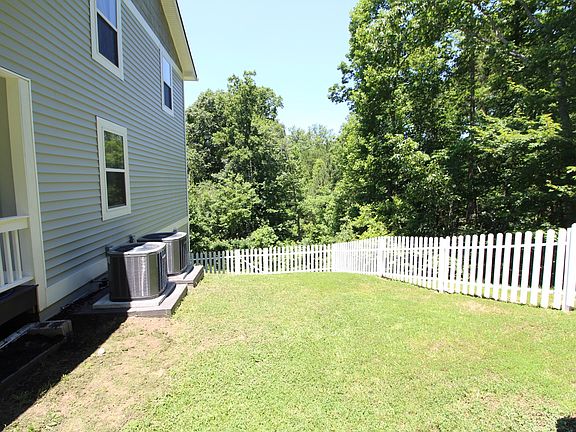5th image of 210 McClanahan Dr NW