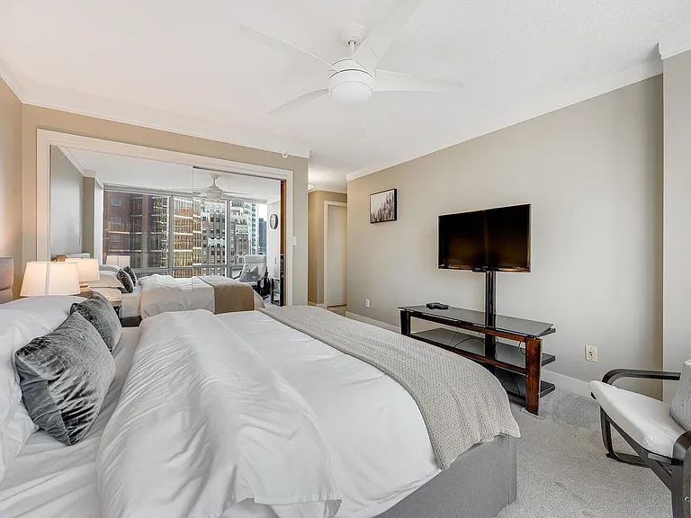 837 Hastings St W #1605 — Photo 8