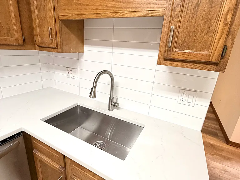 11390 Tanager Dr S — Photo 47