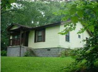 541 W Garden Farm Rd, Rossville, GA 30741