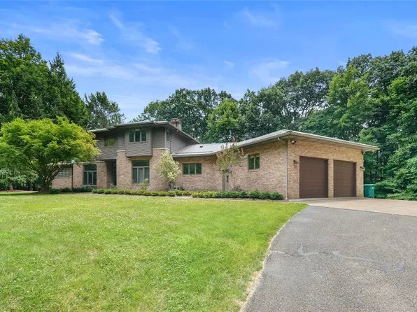 5926 Grubb Rd, Erie, PA 16506