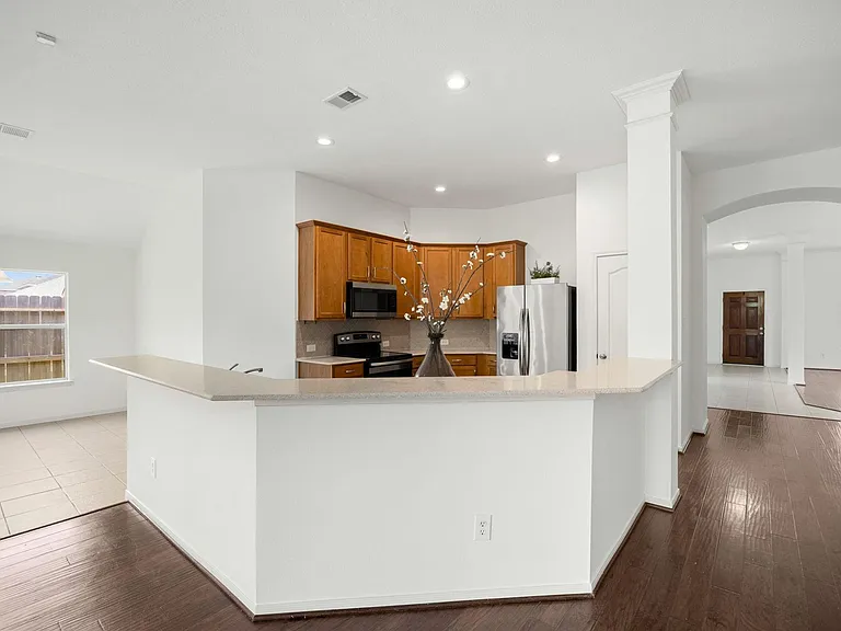 25030 Emporia Point Ct — Photo 11