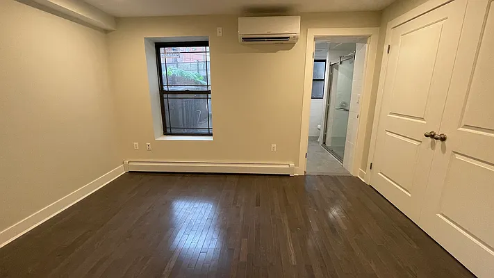 Rented by Nooklyn NYC LLC | media 11