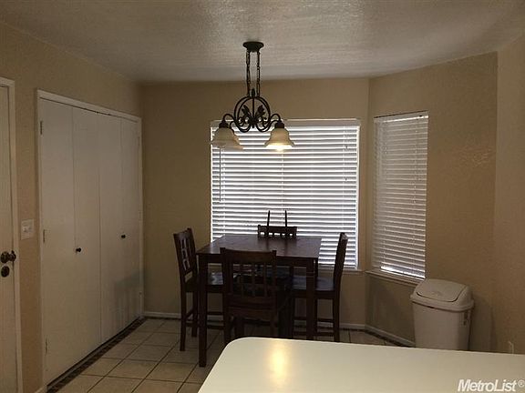 5th image of 8045 Helmsdale Dr