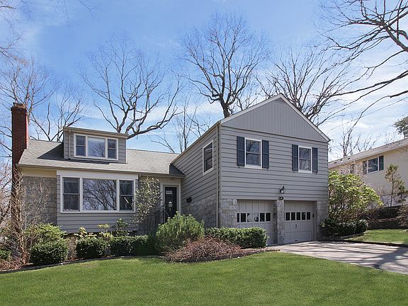 2nd image of 12 Pokahoe Dr