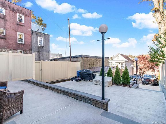 4th image of 43 Clarendon Ave