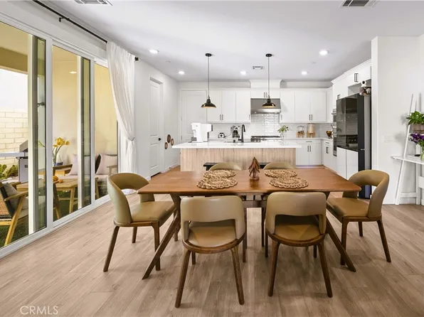 27616 Symphony Pl, Valencia, CA 91381