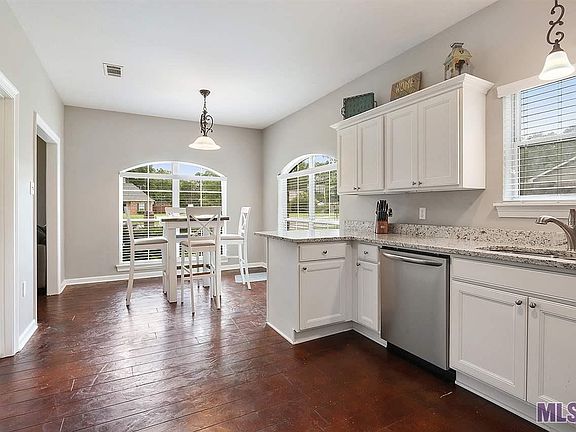 4th image of 32544 Cedar Ct