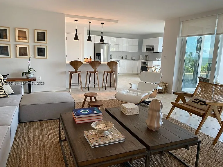 881 Ocean Dr #3E — Photo 5