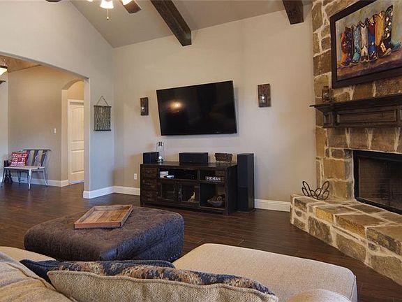 4th image of 123 Lavender Ln