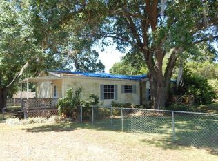 515 Schuette Rd, Plant City, FL 33567