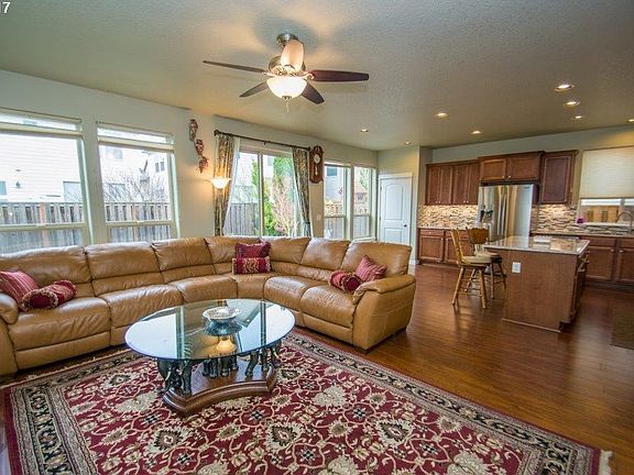3rd image of 6369 NE Meadowgate Ct