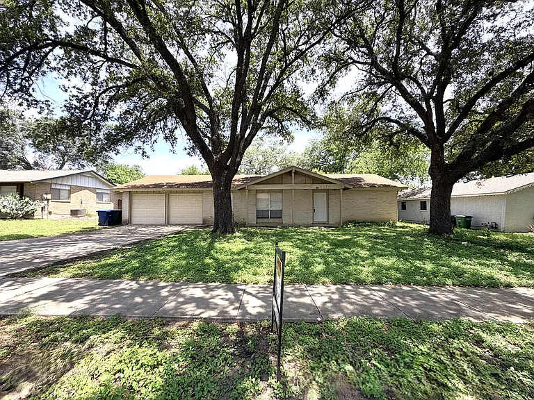 4915 Sierra Madre Dr — Photo 26